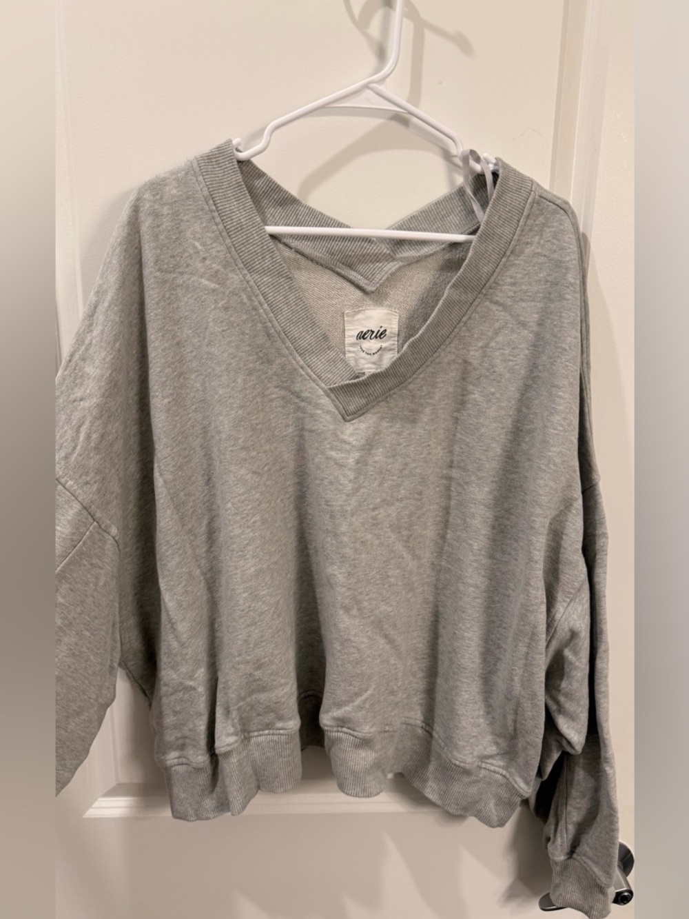 Aerie Gray V-Neck Sweater Cropped Casual